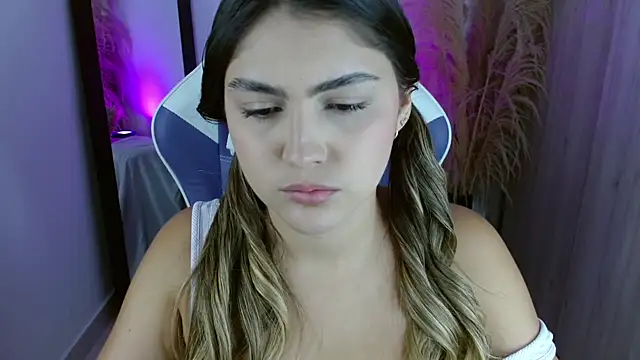 Snapshot of sofia_henaok chatting on November 24, 2025, 10:10 pm sofia henaok online show from November 24, 2025, 10:10 pm