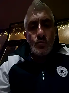 Snapshot of cuci45 chatting on October 17, 2025, 6:10 pm cuci45 online show from October 17, 2025, 6:10 pm