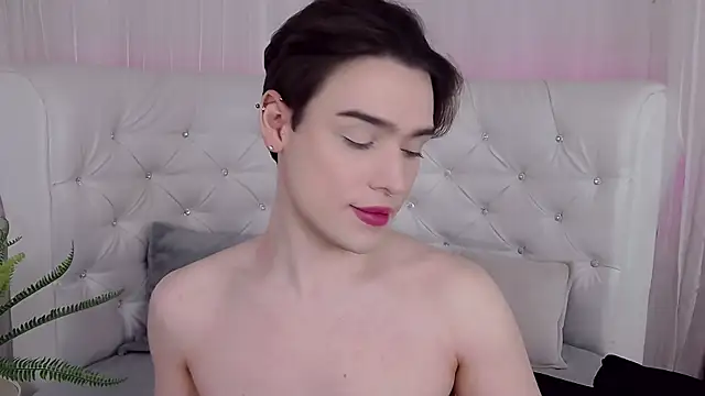 RobbyCharming online show from May 1, 2026, 4:39 am
