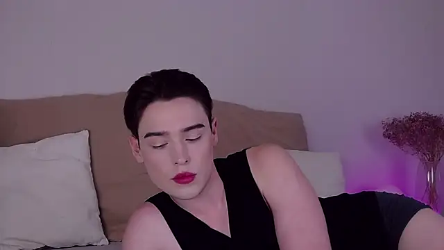 Snapshot of RobbyCharming chatting on August 6, 2026, 10:54 am RobbyCharming online show from August 6, 2026, 10:54 am