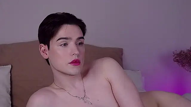 Snapshot of RobbyCharming chatting on June 23, 2026, 9:07 am RobbyCharming online show from June 23, 2026, 9:07 am