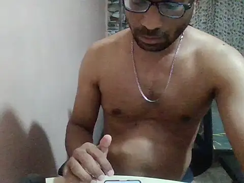 sexx4 online show from May 3, 2026, 8:34 pm
