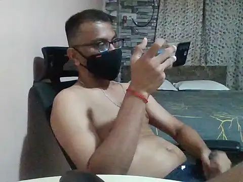 sexx4 online show from April 30, 2026, 8:57 pm