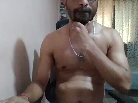 sexx4 online show from May 22, 2026, 10:35 am