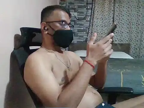 sexx4 online show from May 5, 2026, 10:35 pm