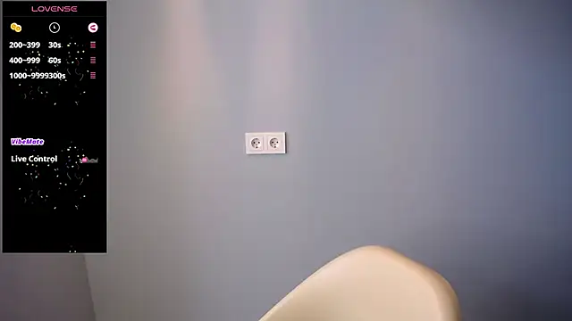 Snapshot of BubbbleGumm chatting on November 23, 2025, 9:08 am BubbbleGumm online show from November 23, 2025, 9:08 am