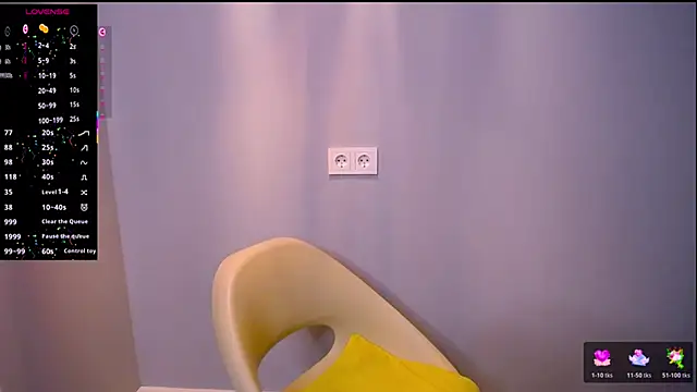 Snapshot of BubbbleGumm chatting on December 13, 2025, 8:04 pm BubbbleGumm online show from December 13, 2025, 8:04 pm