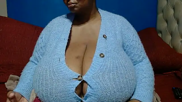 Snapshot of CUTEFIRMMELONSS chatting on June 11, 2026, 9:34 pm CUTEFIRMMELONSS online show from June 11, 2026, 9:34 pm