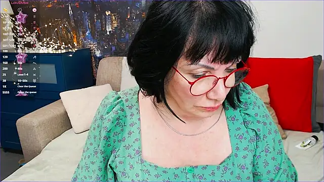 SquirtySlut online show from March 6, 2025, 5:54 pm