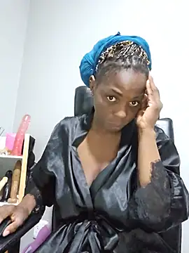 Shaniko89 online show from July 16, 2026, 7:27 am