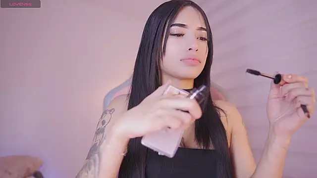 driana hoffman online show from March 7, 2026, 2:11 pm