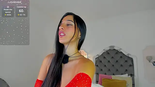 Snapshot of Valentina_Ross_ chatting on June 23, 2026, 11:52 am Valentina Ross online show from June 23, 2026, 11:52 am
