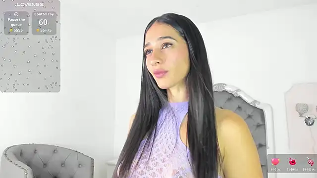 Snapshot of Valentina_Ross_ chatting on July 10, 2026, 12:38 pm Valentina Ross online show from July 10, 2026, 12:38 pm