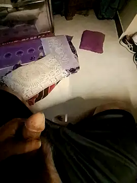 Snapshot of NH2022 chatting on December 25, 2024, 3:40 am NH2022 online show from December 25, 2024, 3:40 am