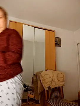 Snapshot of She-devilx chatting on November 12, 2025, 8:45 pm She-devilx online show from November 12, 2025, 8:45 pm