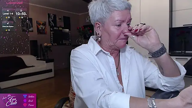 roxana brooks online show from October 8, 2025, 5:57 pm