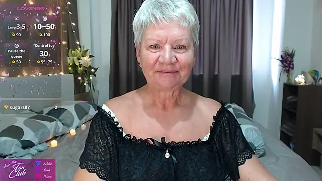 roxana brooks online show from April 24, 2026, 11:40 pm