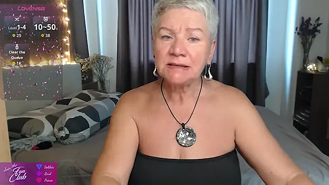 roxana brooks online show from May 8, 2026, 2:26 am