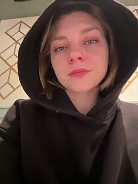 Snapshot of ValenciaShock chatting on February 21, 2026, 6:37 am ValenciaShock online show from February 21, 2026, 6:37 am