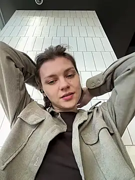 Snapshot of ValenciaShock chatting on March 5, 2026, 6:10 am ValenciaShock online show from March 5, 2026, 6:10 am