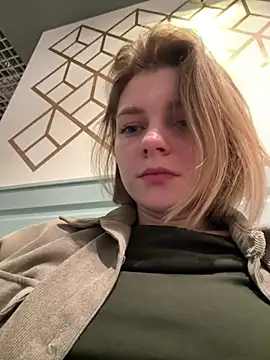 Snapshot of ValenciaShock chatting on March 7, 2026, 6:20 am ValenciaShock online show from March 7, 2026, 6:20 am