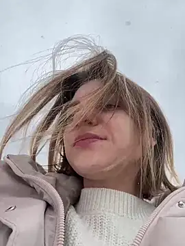 Snapshot of ValenciaShock chatting on February 25, 2026, 6:57 am ValenciaShock online show from February 25, 2026, 6:57 am