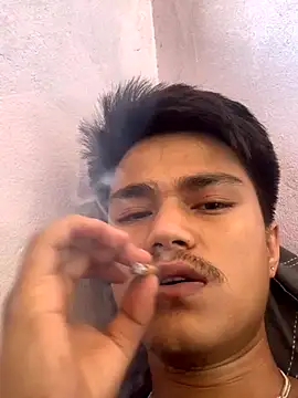 Snapshot of Hullax chatting on September 24, 2025, 3:57 am Hullax online show from September 24, 2025, 3:57 am