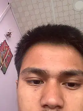 Hullax online show from February 7, 2026, 3:36 am