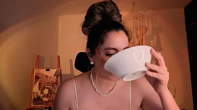 Snapshot of Mala_Bad chatting on November 24, 2025, 3:45 pm Mala Bad online show from November 24, 2025, 3:45 pm