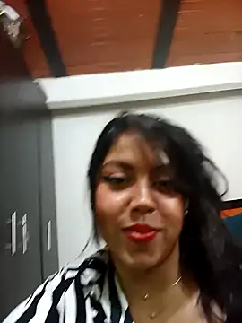Snapshot of leah_passion chatting on October 18, 2025, 8:00 pm leah passion online show from October 18, 2025, 8:00 pm