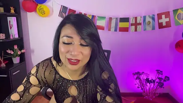 Karina Yang online show from July 16, 2026, 11:02 pm