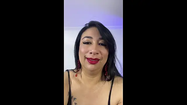 Karina Yang online show from August 1, 2026, 3:54 pm