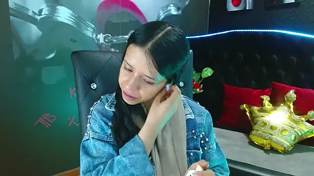 VALERY MEER online show from December 16, 2024, 11:44 am