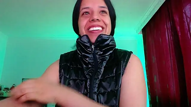 VALERY MEER online show from April 16, 2026, 11:44 am