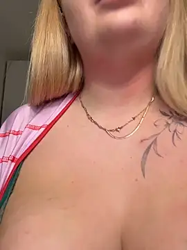 Snapshot of OdriOlsens chatting on November 27, 2025, 2:17 pm OdriOlsens online show from November 27, 2025, 2:17 pm