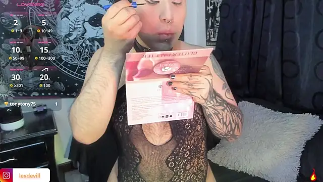 Lexxxxx  online show from November 24, 2025, 11:49 pm