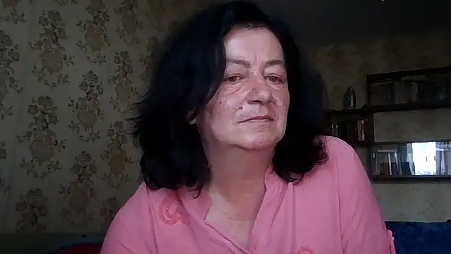 Snapshot of GypsiQueen2 chatting on July 22, 2026, 12:51 pm GypsiQueen2 online show from July 22, 2026, 12:51 pm