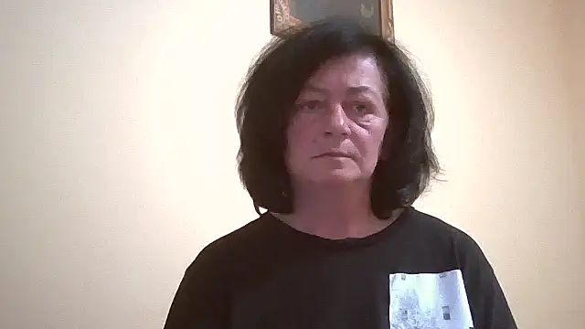 GypsiQueen2 online show from May 10, 2026, 5:59 pm