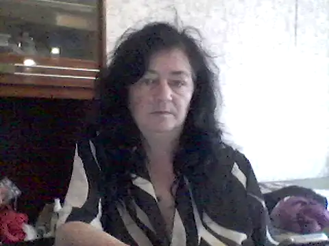 GypsiQueen2 online show from March 19, 2025, 1:29 pm