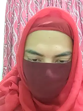Snapshot of ElisyaHijabDoll chatting on April 20, 2026, 7:04 pm ElisyaHijabDoll online show from April 20, 2026, 7:04 pm