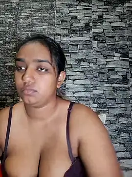 Snapshot of Xindias_fantasyX chatting on October 17, 2025, 6:32 pm Xindias fantasyX online show from October 17, 2025, 6:32 pm