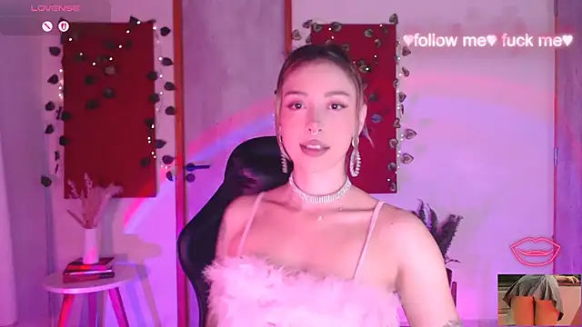 Snapshot of sakura_beauty chatting on November 3, 2025, 5:01 am sakura beauty online show from November 3, 2025, 5:01 am