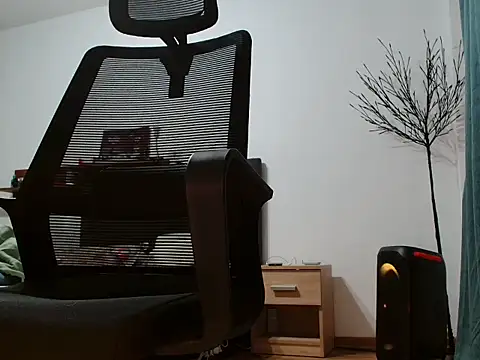 Alin10069 online show from February 23, 2025, 5:50 pm