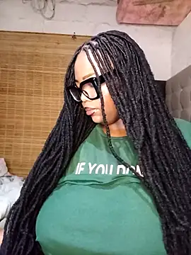 Snapshot of Aaaliyah445 chatting on October 30, 2025, 1:48 am Aaaliyah445 online show from October 30, 2025, 1:48 am