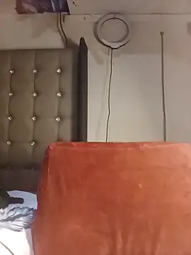 Snapshot of Aaaliyah445 chatting on November 28, 2025, 5:24 pm Aaaliyah445 online show from November 28, 2025, 5:24 pm