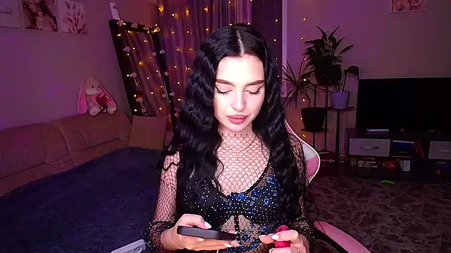 Snapshot of __Malika__ chatting on November 27, 2025, 3:23 pm Malika online show from November 27, 2025, 3:23 pm