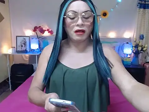 Snapshot of UrAsianPrincessDanie chatting on July 24, 2026, 7:10 pm UrAsianPrincessDanie online show from July 24, 2026, 7:10 pm
