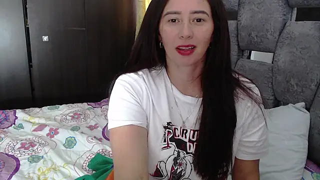 sara hott 1 online show from July 25, 2026, 7:53 pm