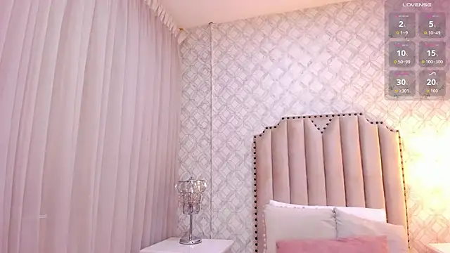 Snapshot of Pia_Johnson_ chatting on September 28, 2025, 11:39 am Pia Johnson online show from September 28, 2025, 11:39 am