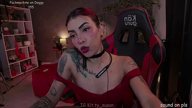 Snapshot of kitty_pruu chatting on June 8, 2026, 11:16 pm kitty pruu online show from June 8, 2026, 11:16 pm